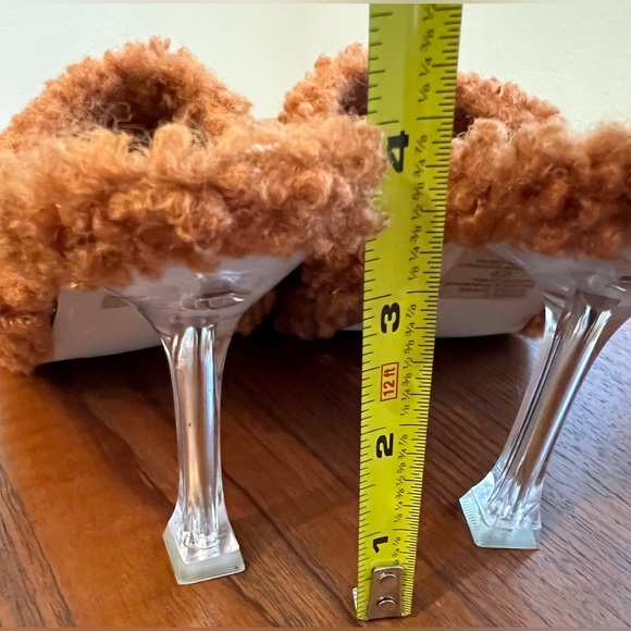Chase & Chloe Teddy Sherpa Mule Heels | Size 7.5 | Trendy Sculptural Heel | NWOT - Picture 6 of 12